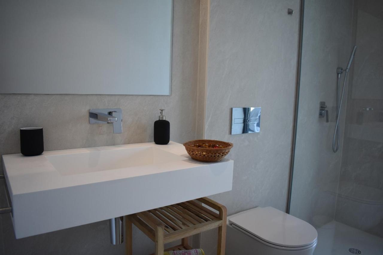 Luxury Complex Beachfront Apartment, Infinity Pool, Sauna, Gym And Large Terrace Torremolinos Zewnętrze zdjęcie